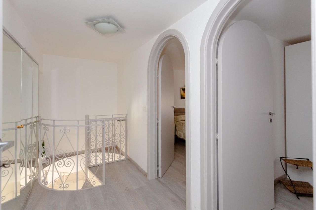 Domus Elisae Apartment Taormina Bagian luar foto